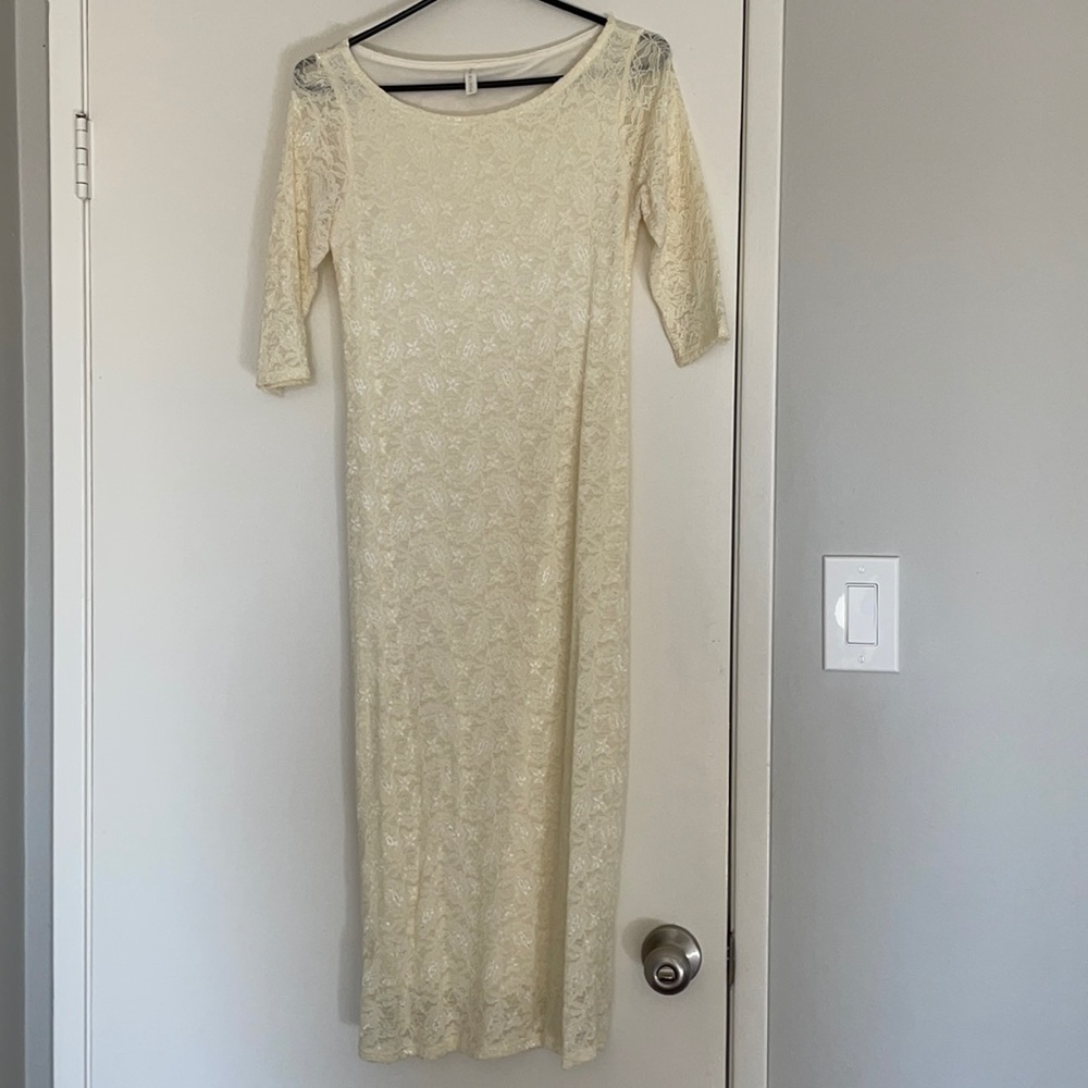 🤰🏻Pink Blush ivory lace fitted maternity dress, size small